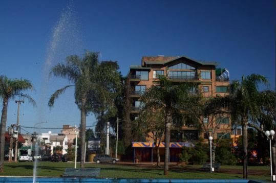 Edificio Nicolas Y Marcelo Siry Posadas Exterior photo