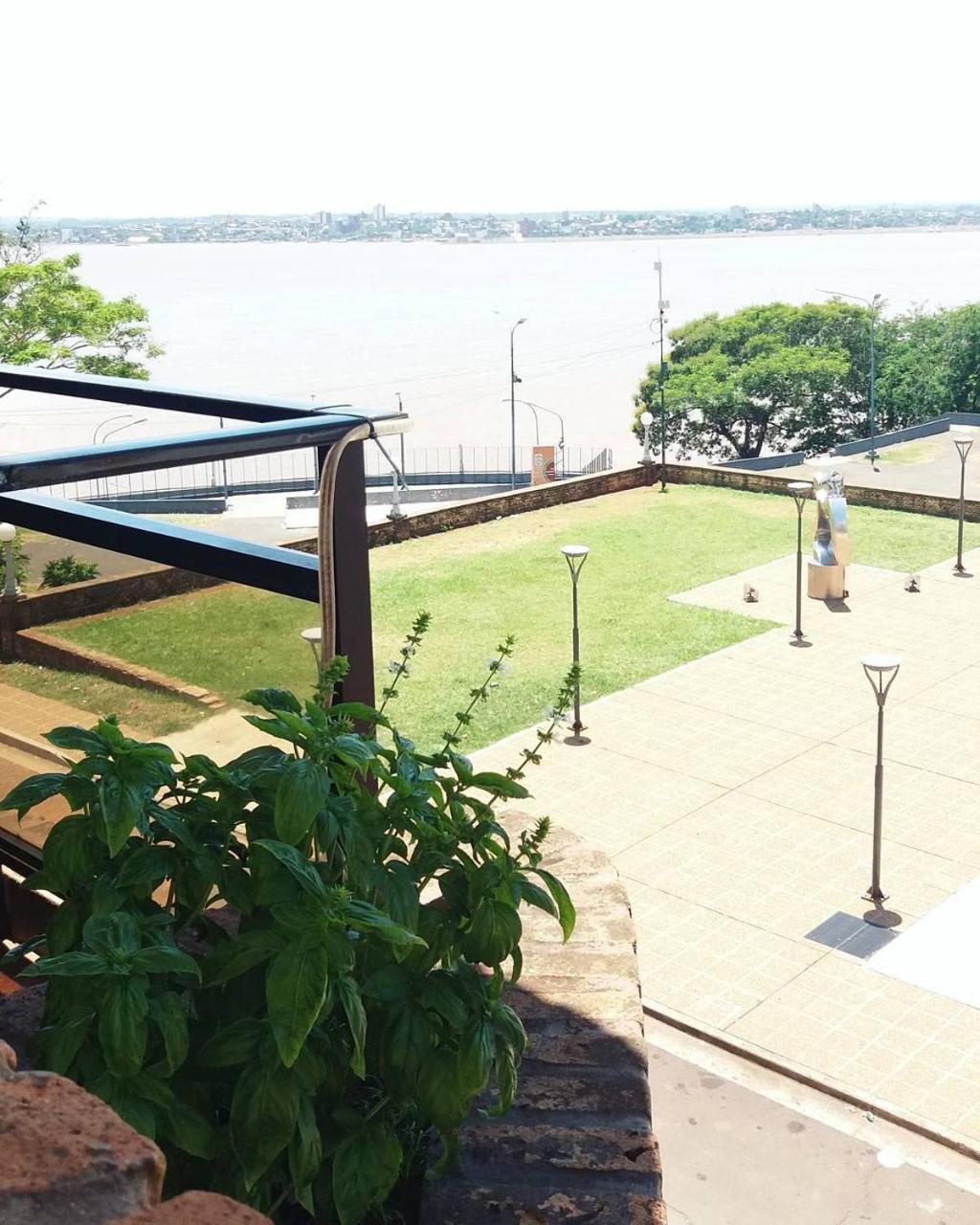 Edificio Nicolas Y Marcelo Siry Posadas Exterior photo